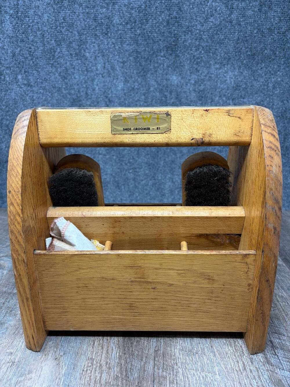 Vintage Kiwi Shoe Groomer 81 Wooden Shoe Shine Box Caddy with Brushes